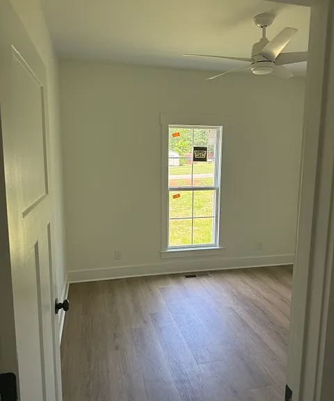 112 Rogers Ave — Photo 9