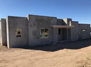 16 Willow Back Rd, Santa Fe, NM 87508