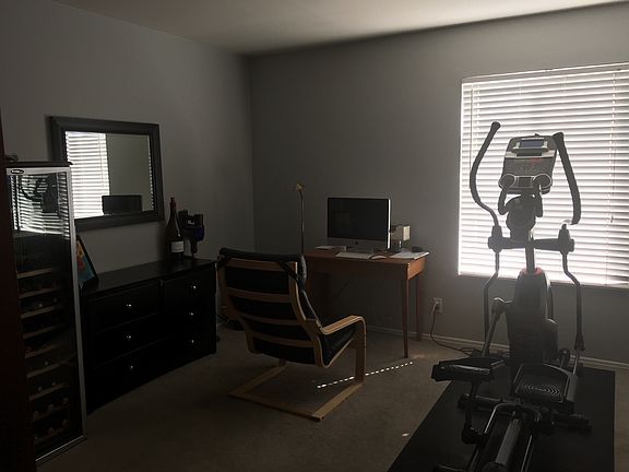 5th image of 1741 Granville Ave APT 205