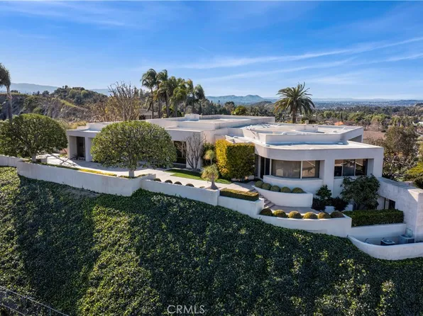 2130 Old Quarry Rd, Riverside, CA 92506