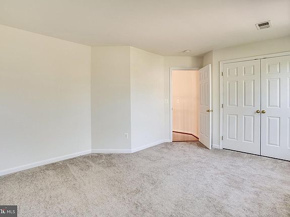 4th image of 8745 Talbott Farm Dr