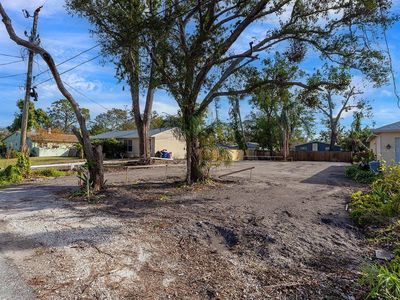 2950 Forest Ln #11, Sarasota, FL, 34231