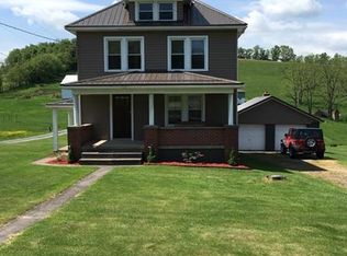 224 McConnell Rd, Mount Pleasant, PA 15666