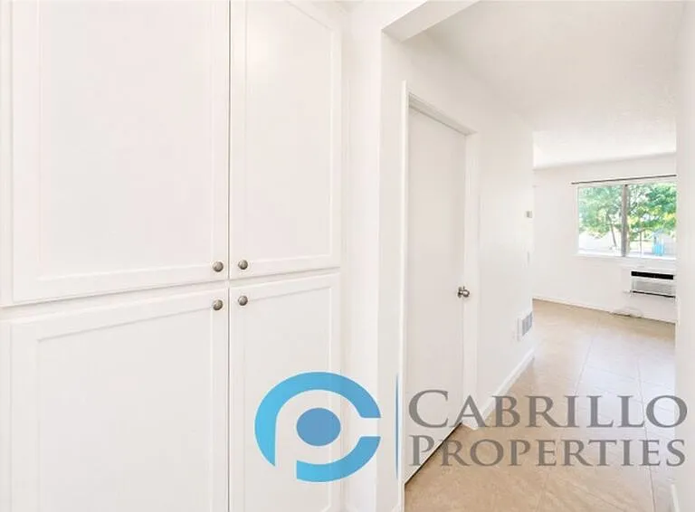 925 Martin Dr #2 — Photo 7