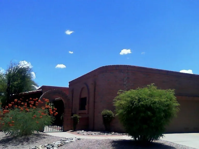 1173 W Vuelta Del Yaba — Photo 1