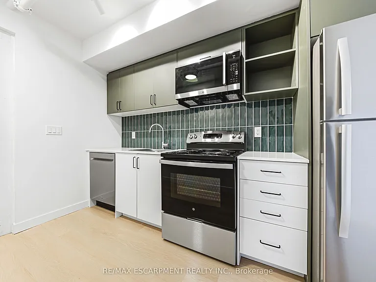 325 James St S #105 — Photo 1