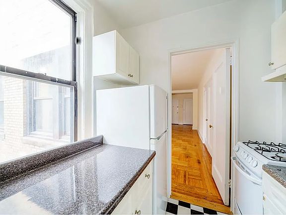 3rd image of 237 E 20th St APT 9B