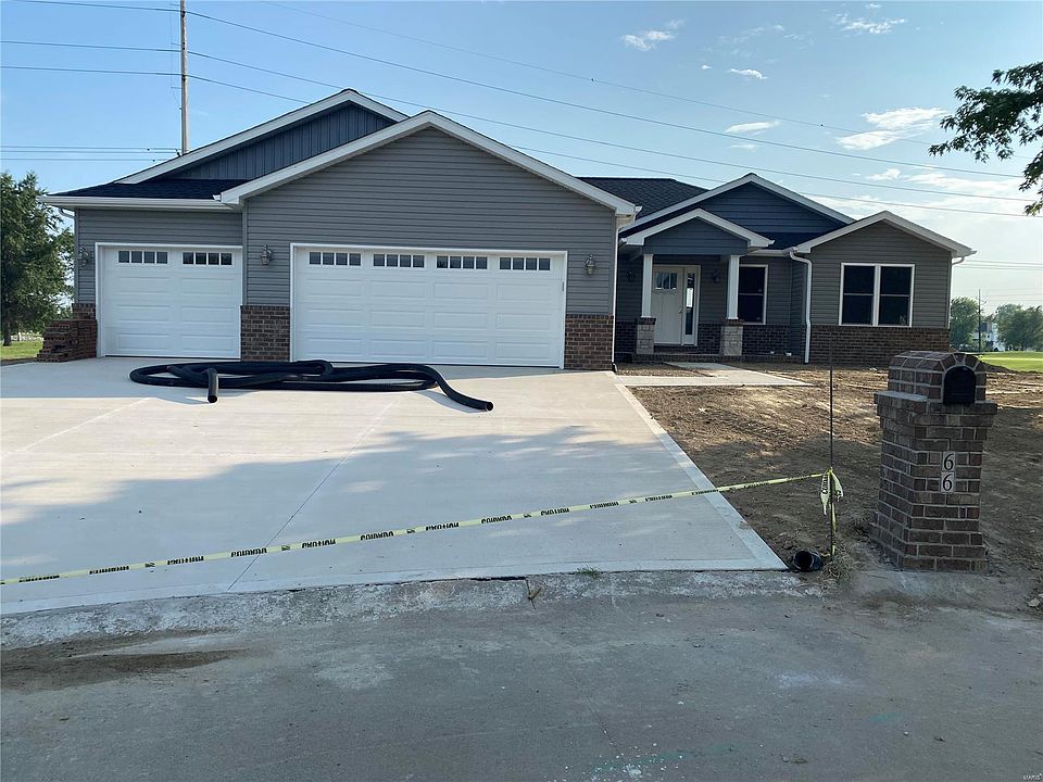 1st image of 66 Raes Creek Dr