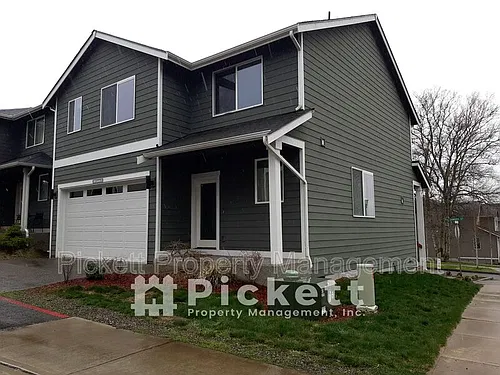 1004 Samara St Photo 1
