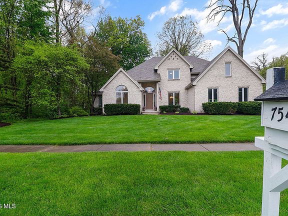 2nd image of 7543 Castle Ridge Rd