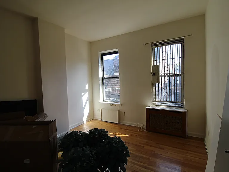 118 W 83rd St #PHC — Photo 4
