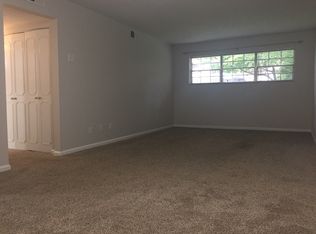 165 Thierman Ln APT 115, Saint Matthews, KY 40207