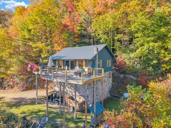 1399 Rocky Knob Road, Mountain City, TN 39683