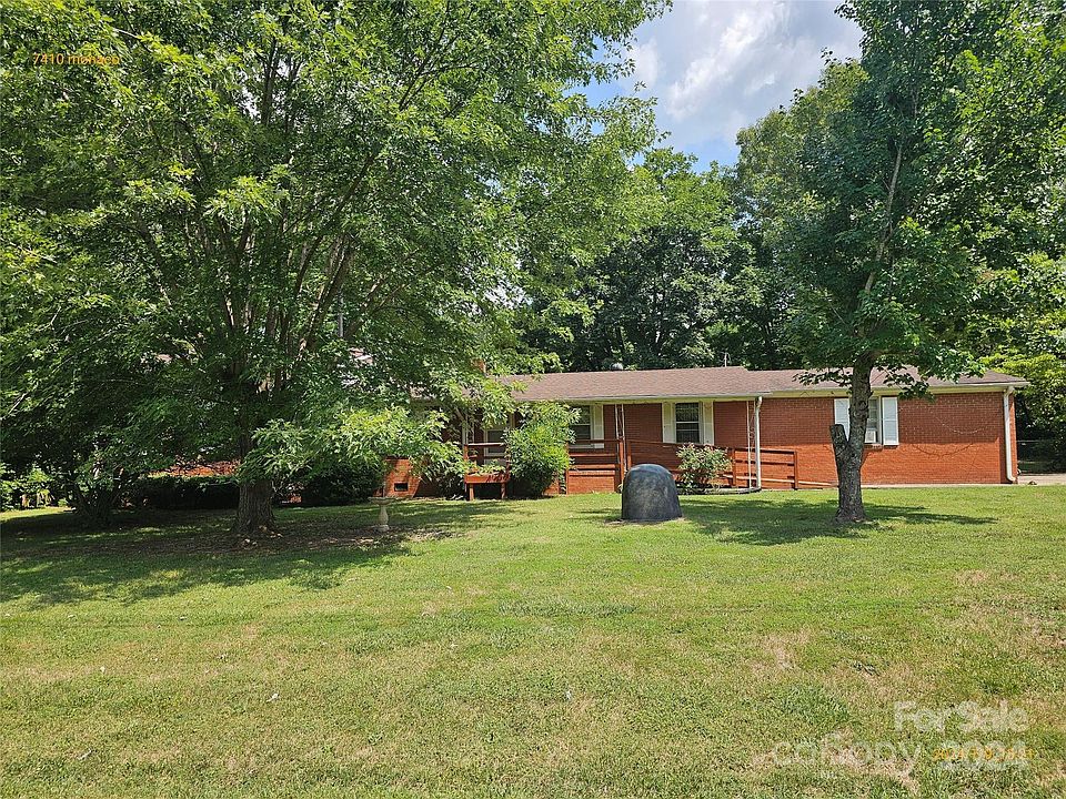 1st image of 7410 Monaco Dr