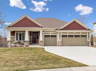 1372 Pleasant Lake Dr, Woodbury, MN 55129