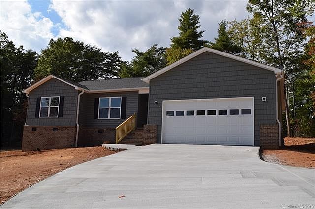 1st image of 3386 Lake Dr