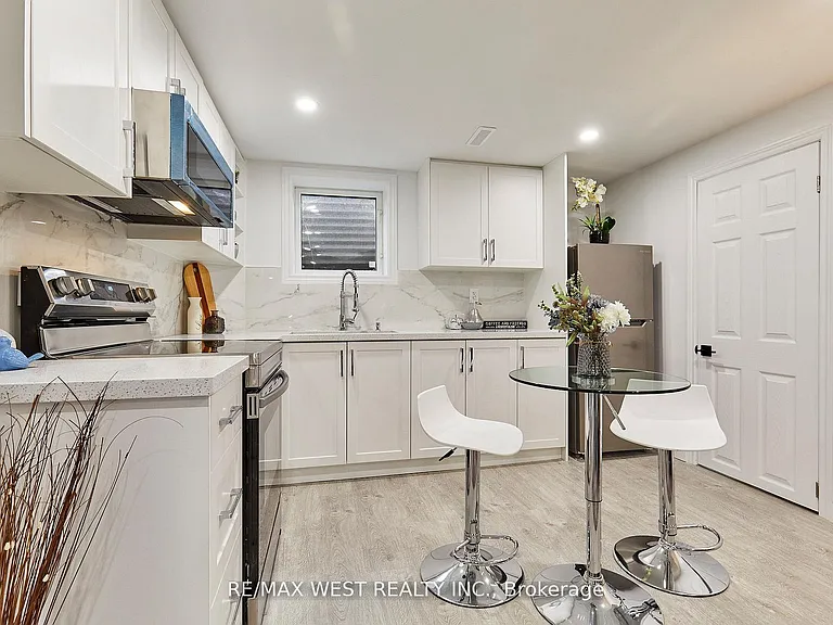 67 Hobbs Dr #BASEMENT — Photo 8