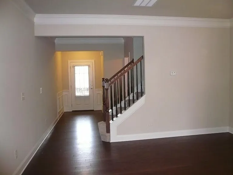 780 Duberry St — Photo 9