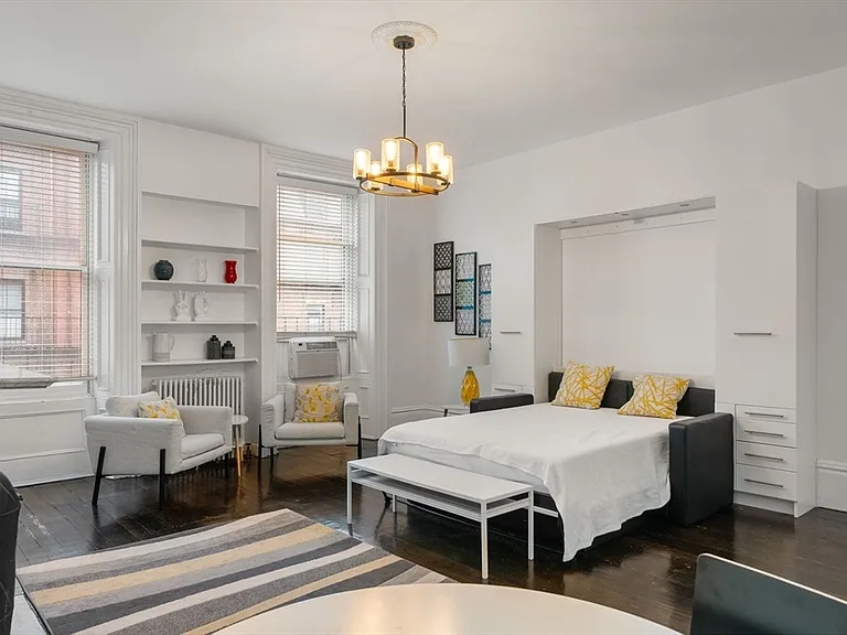 169 Beacon St #3R — Photo 1