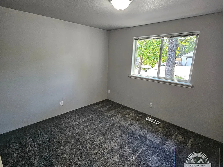 314 N 7th St — Photo 9