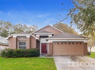 1067 Stoneham Dr, Groveland, FL 34736