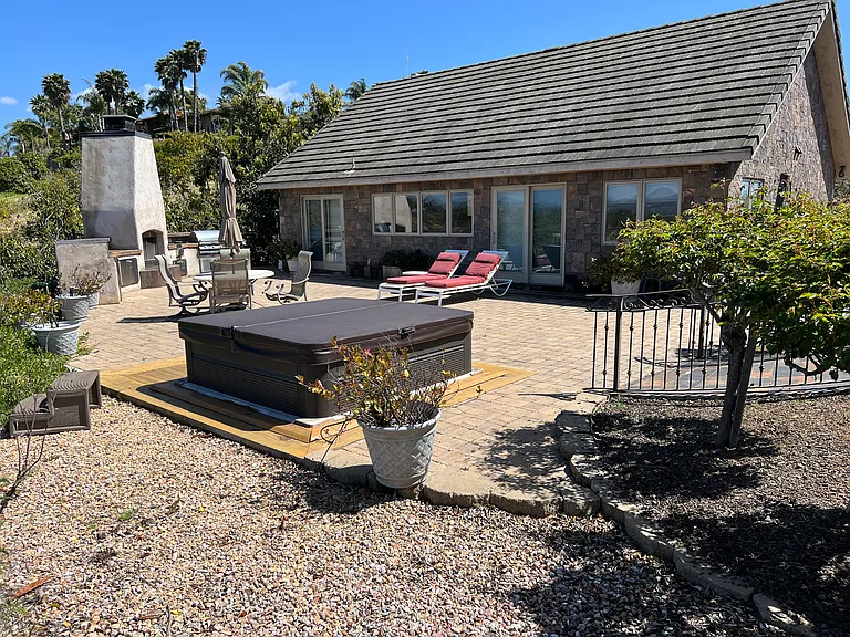 1328 Chariot Ct — Photo 10
