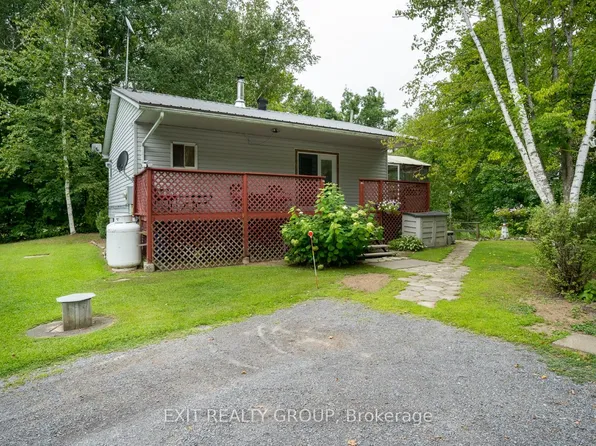 103 Camp Ln, Centre Hastings, ON K0K 3J0