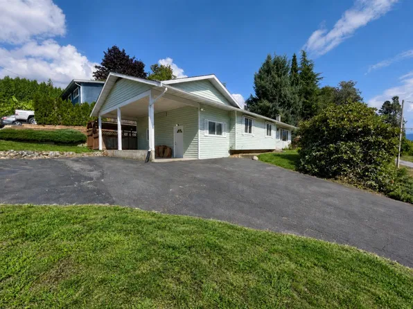 7912 Burdock St, Mission, BC V2V 4Y1