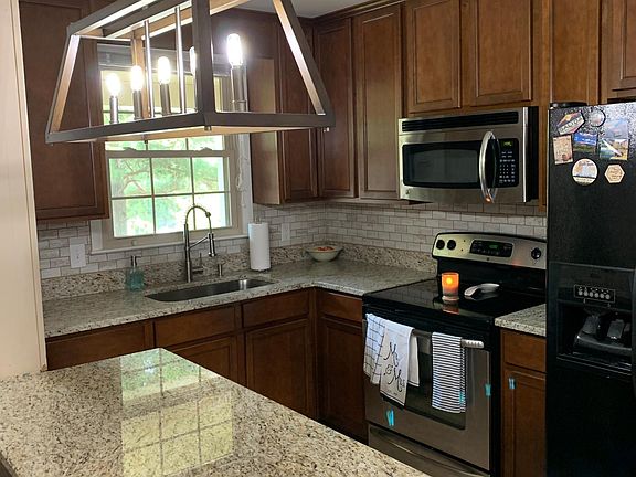 4th image of 1256 Slayden Cir