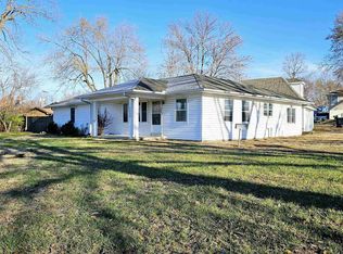 1213 S Maguire St, Warrensburg, MO 64093