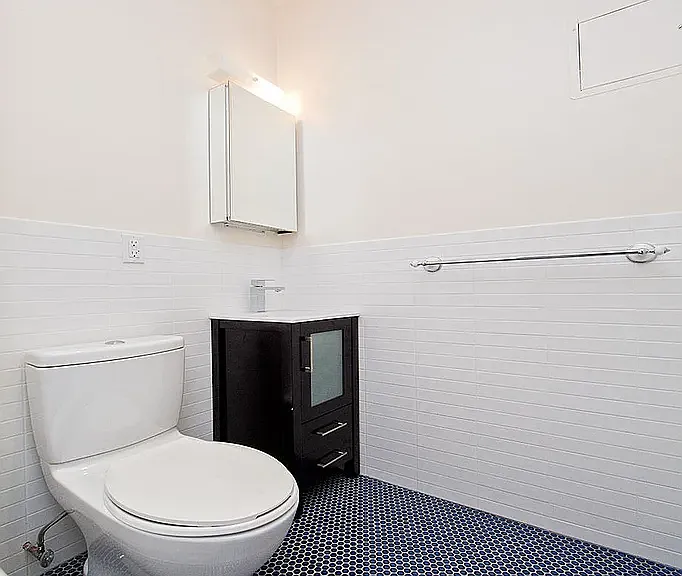 344 E 55th St #2B — Photo 6