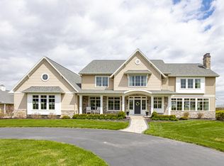 W3678 Equestrian Trl, Freedom, WI 54913