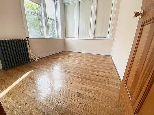 5th image of 30-59 47th St #1R
