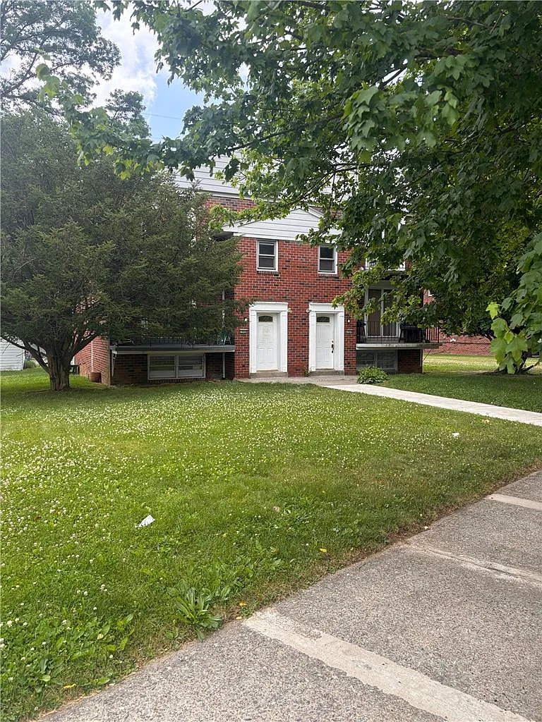 1 bed, 1.0 bath, 400 sqft, $1,245 — Photo 1
