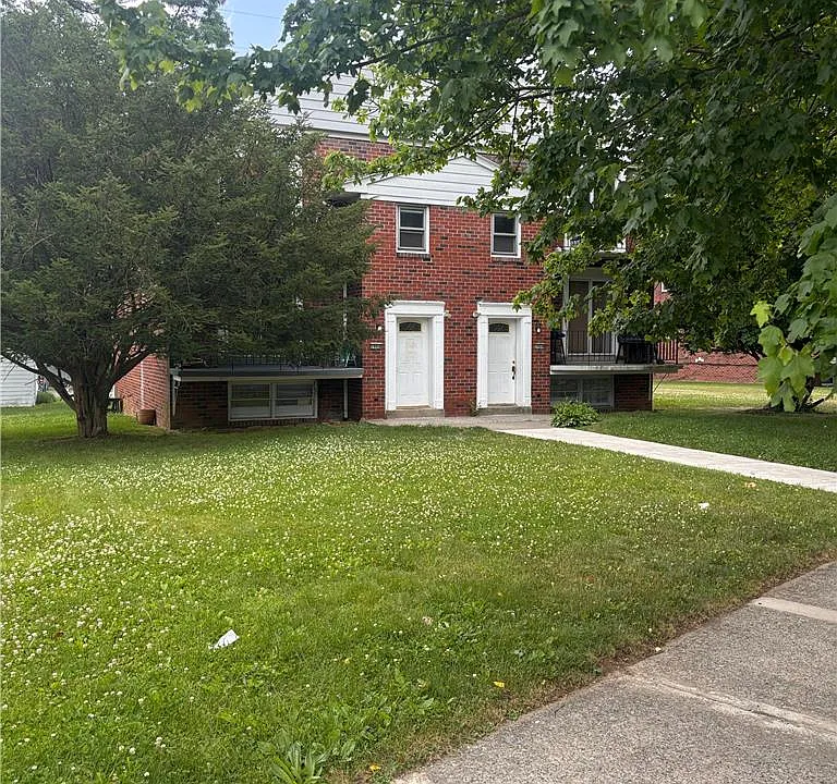 1906 Livingston St #D