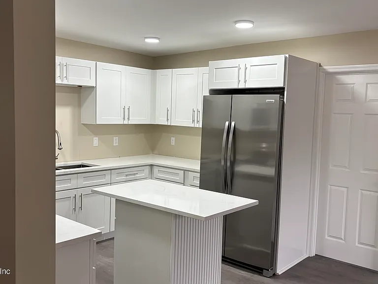 5933 Jammes Rd — Photo 20