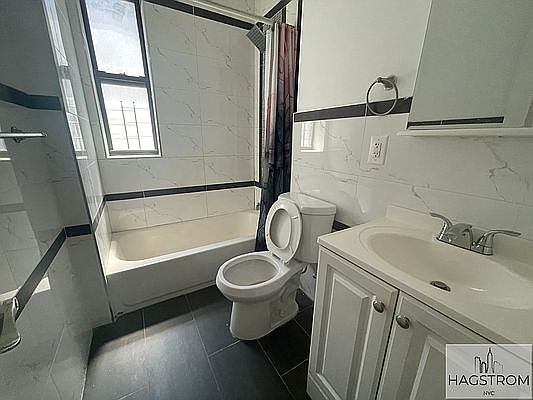 4th image of 52 Clarkson Ave #5N