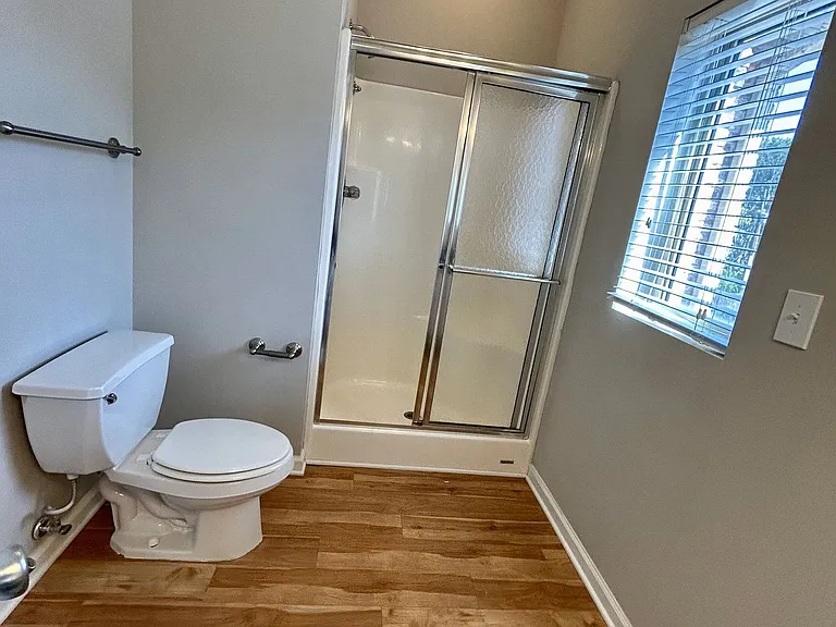 Park Madison Apartments — Photo 13