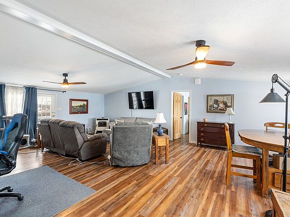 5th image of 9065 Rogers Rd