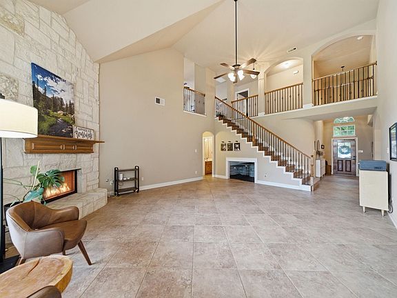 4th image of 3215 Meline Fields Dr