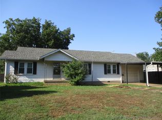 1248 E 3rd St, Cushing, OK 74023