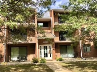 9860 W 153rd St APT 205, Orland Park, IL 60462