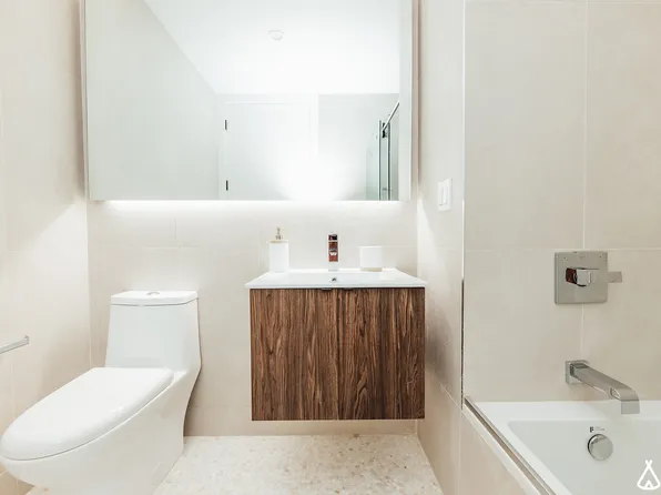 188 Humboldt Street image 10 of 47