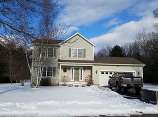 40 Field Ridge Dr, Milton, VT 05468