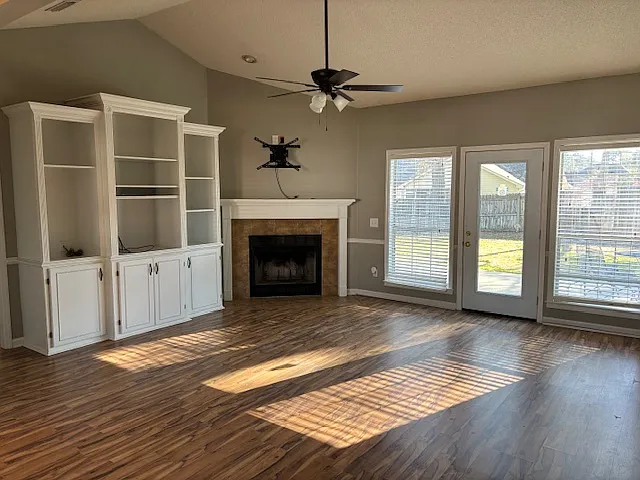 310 Waynesboro Way — Photo 6