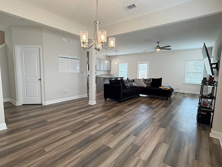 929 Abode Ave — Photo 5