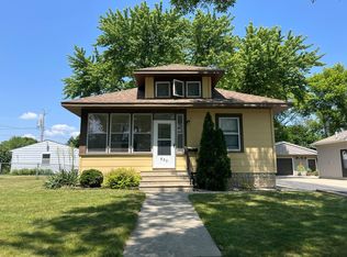 820 10th St NE, Mason City, IA 50401