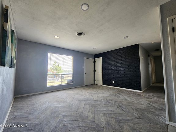 3rd image of 4033 N Fran Dr