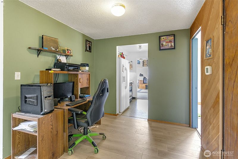 3rd image of 20911 78th Avenue W