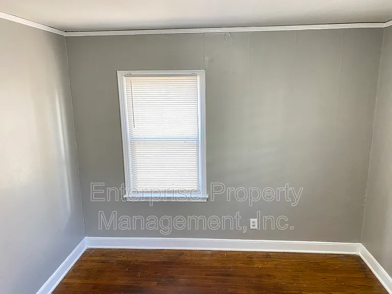 599 Houston St — Photo 20